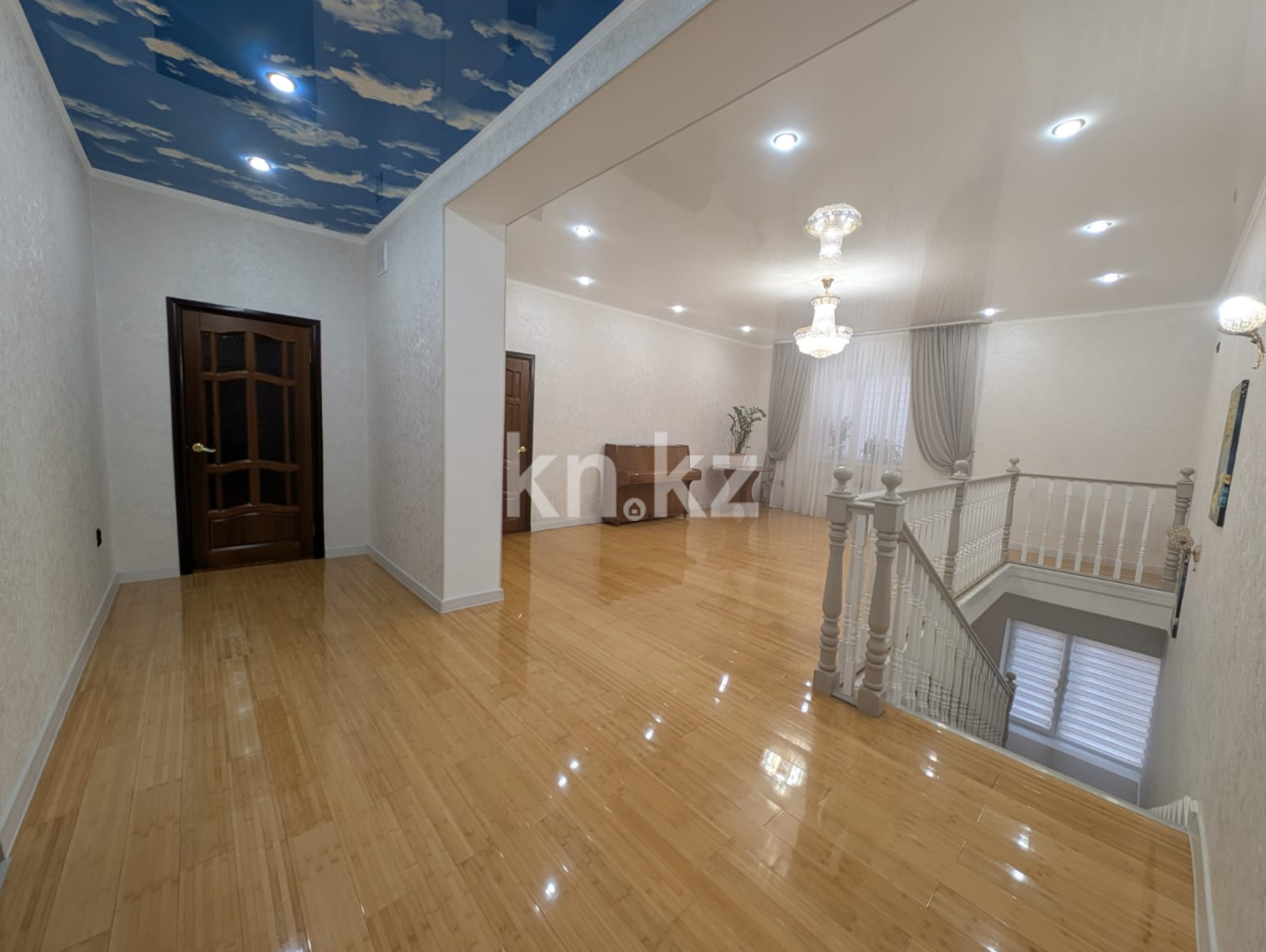 Продажа 6-комнатного дома, 525.2 м², ул. Береке, дом  18 - Продажа домов, коттеджей в Уральске фото 10 из 40