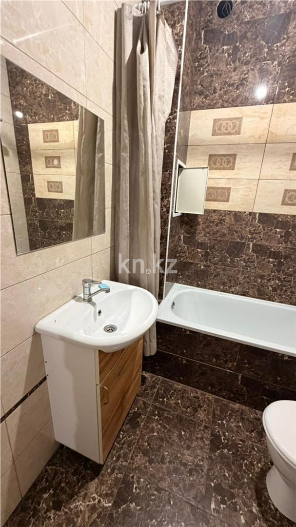 Продажа 1-комнатной квартиры, 40 м² - Продажа квартир в Караганде - страница 2 фото 8 из 12