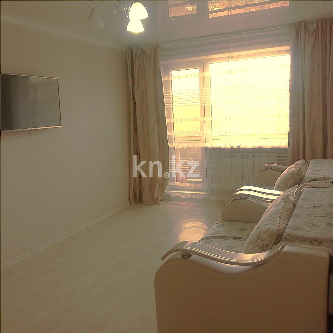 Продажа 3-комнатной квартиры, 55 м², ул. Гапеева - Продажа трехкомнатных квартир в Караганде на Юго-Востоке фото 1 из 7