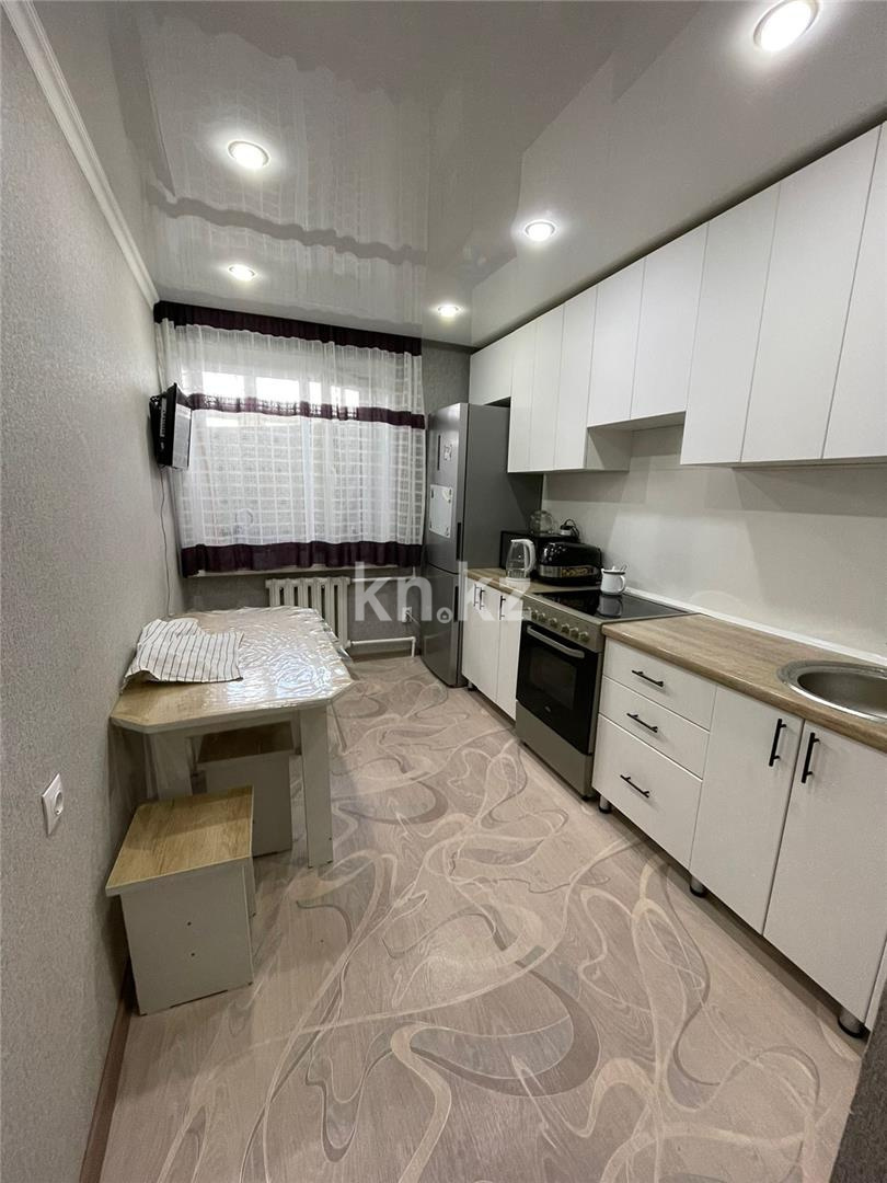 Продажа 3-комнатной квартиры, 62 м², мкр-н Восток-3 в Караганде - фото 3