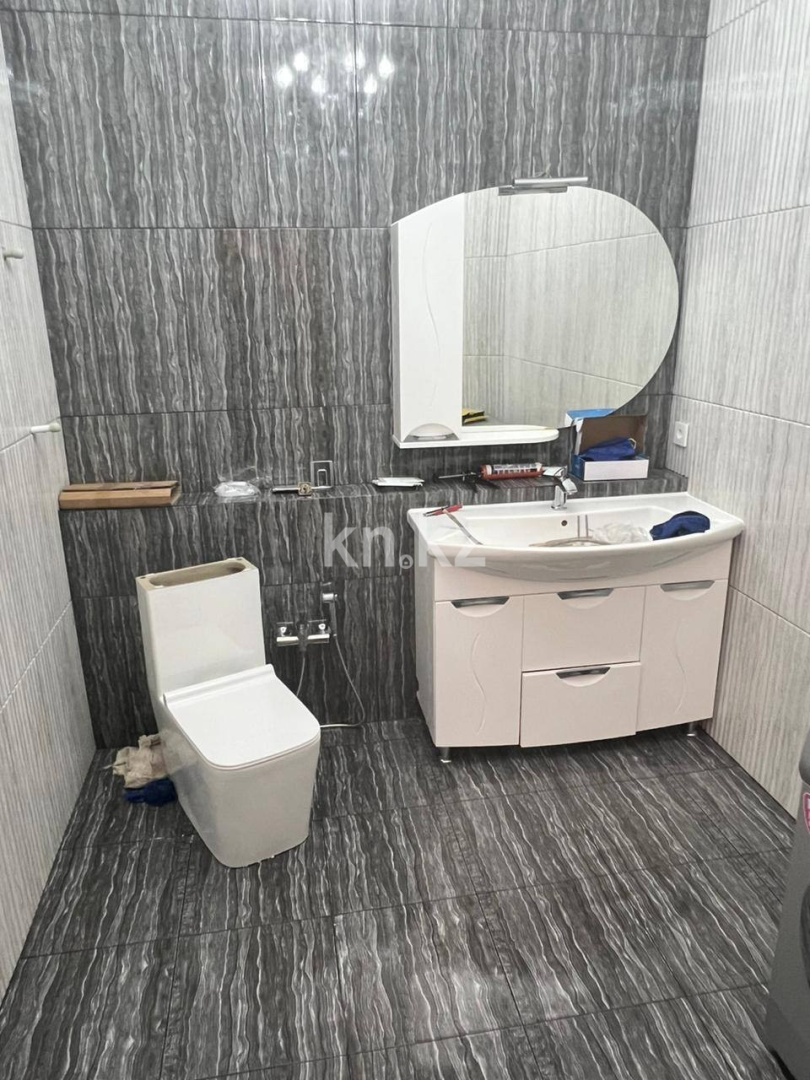 Аренда 2-комнатной квартиры, 85 м² - Аренда двухкомнатных квартир помесячно в Астане фото 9 из 10