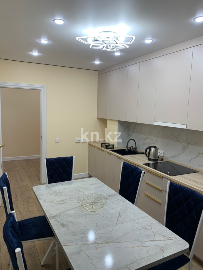 Аренда 3-комнатной квартиры посуточно, 85 м², ул. Сарайшык, дом  5 - Қабанбай батыр - Аренда квартир посуточно в Астане с фото фото 4 из 7