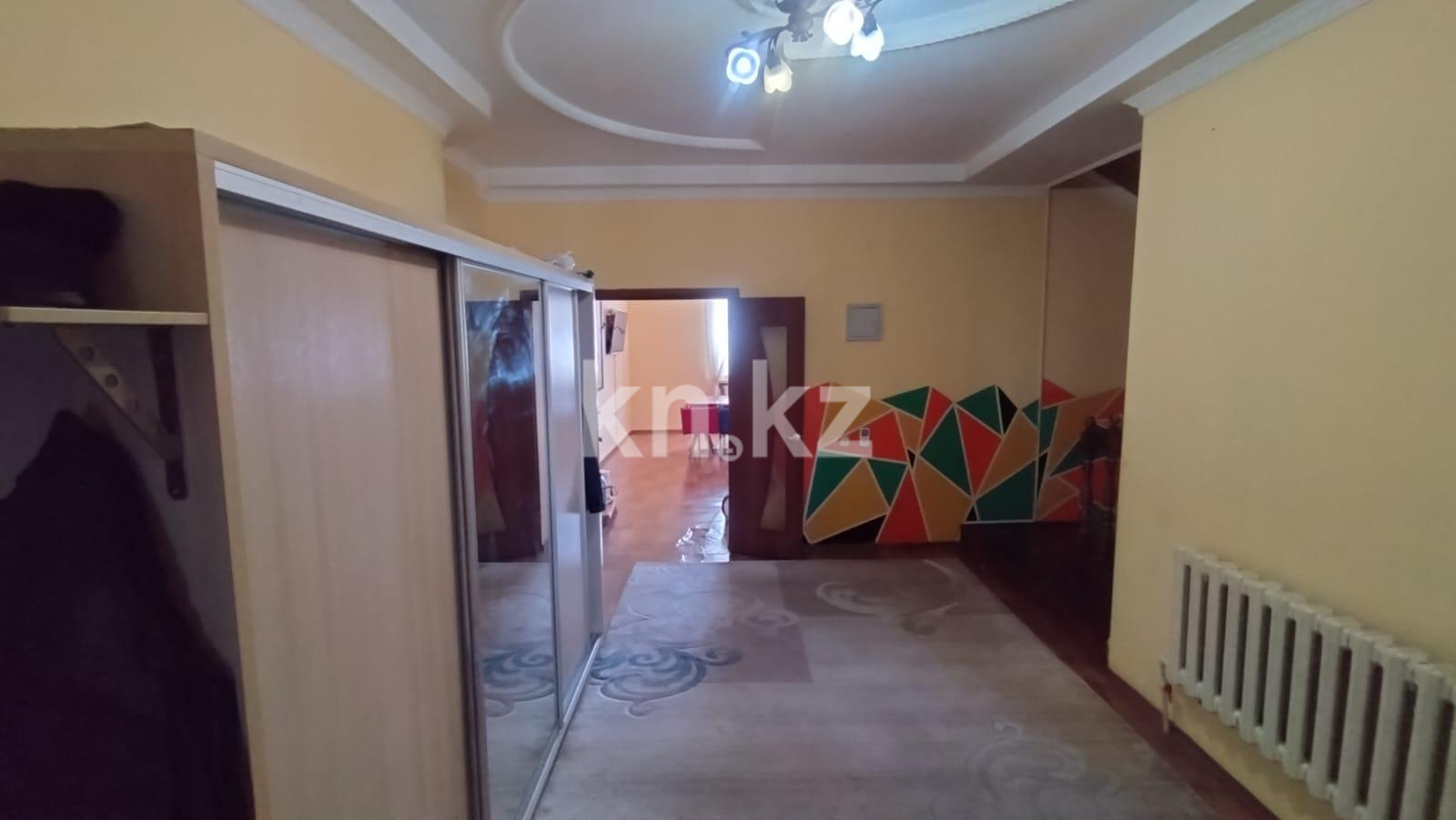 Продажа 8-комнатного дома, 450 м² - Продажа домов, коттеджей в Казахстане фото 11 из 25