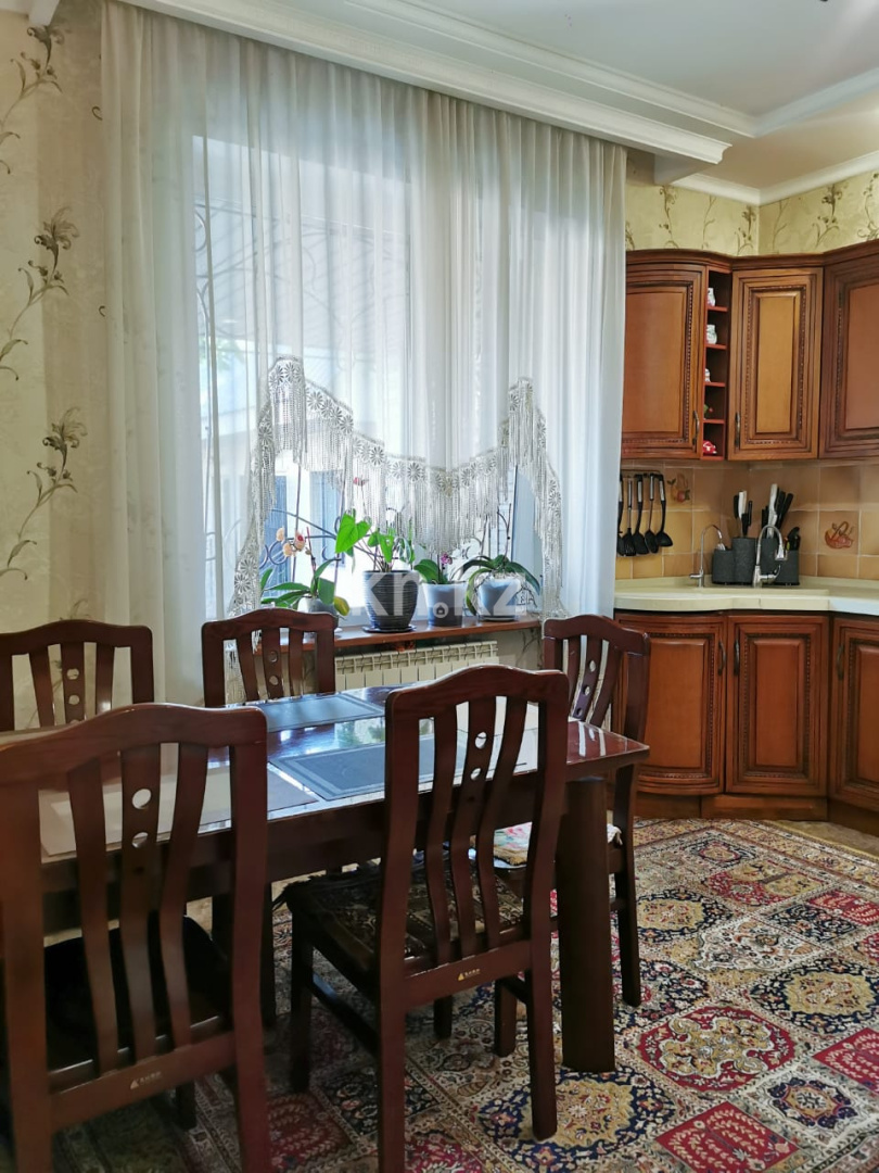 Продажа 5-комнатного дома, 205 м², ул. Сокольского - Продажа  пятикомнатных домов, коттеджей в Алматы с фото фото 1 из 40
