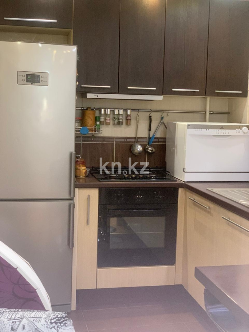 Аренда 3-комнатной квартиры, 65 м², Республики, дом  28 - ул. Кенесары - Аренда жилой и коммерческой недвижимости в Казахстане фото 1 из 9