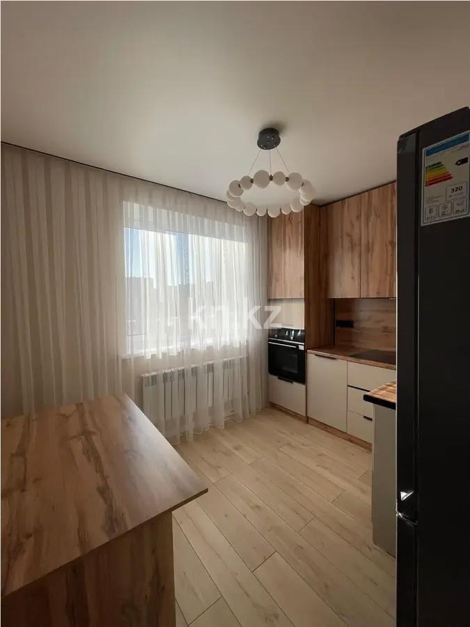 Продажа 1-комнатной квартиры, 45 м², пр. Кошкарбаева, дом  42/1 стр - Продажа  однокомнатных квартир в Астане без посредников с фото фото 3 из 4
