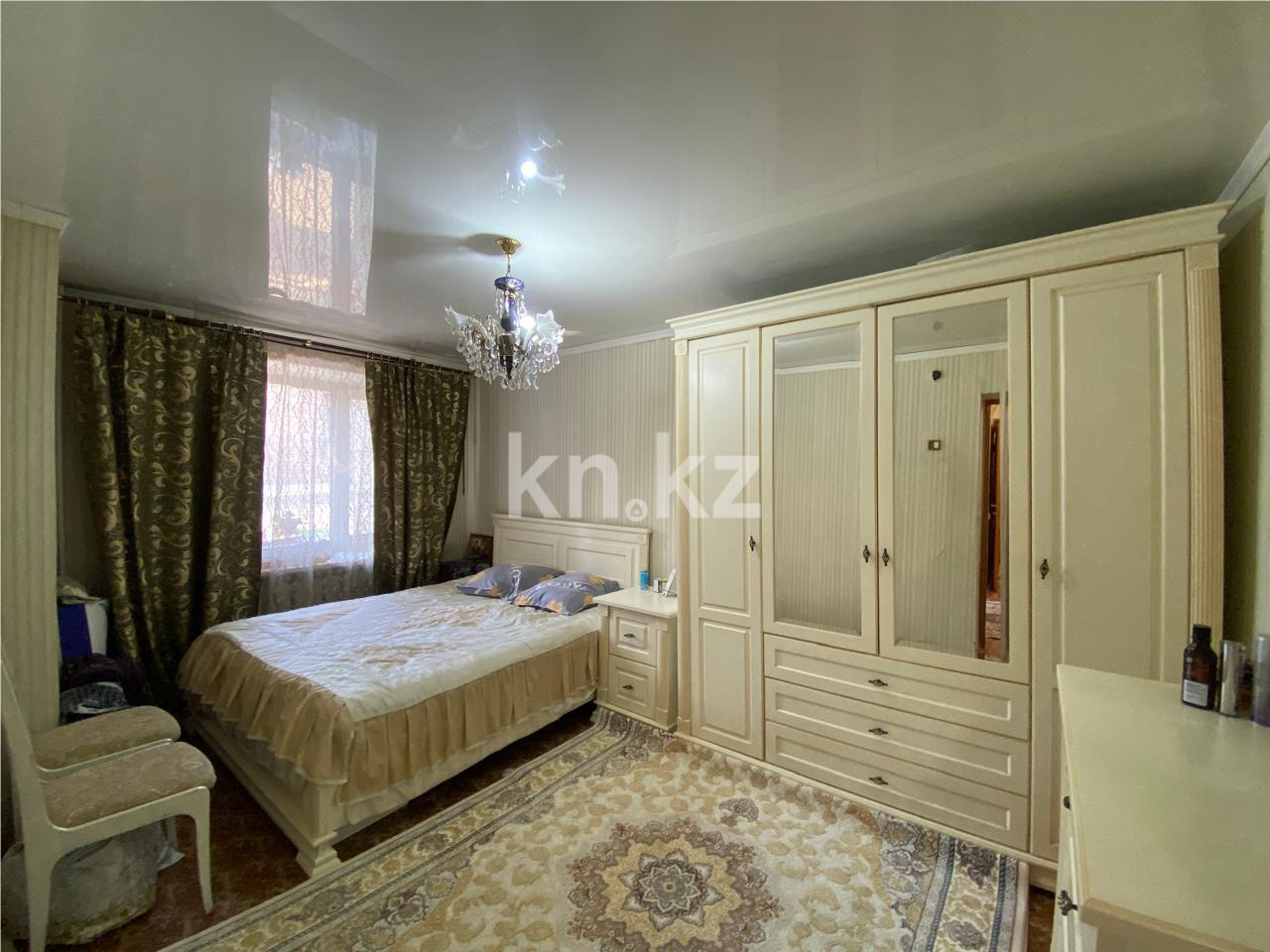 Продажа 4-комнатной квартиры, 97 м², ул. Космонавтов - Продажа  четырехкомнатных квартир в Караганде фото 6 из 18