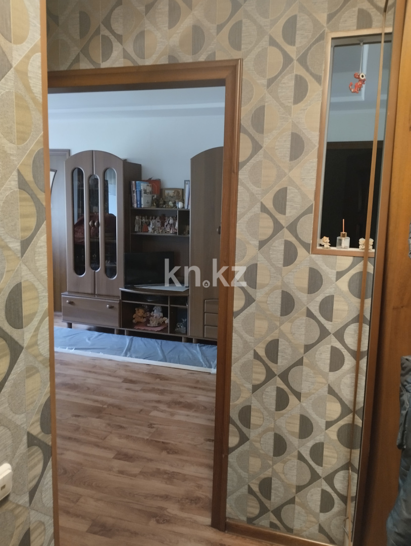 Продажа 2-комнатной квартиры, 42.2 м², ул. Ермекова, дом  14 в Караганде - фото 3