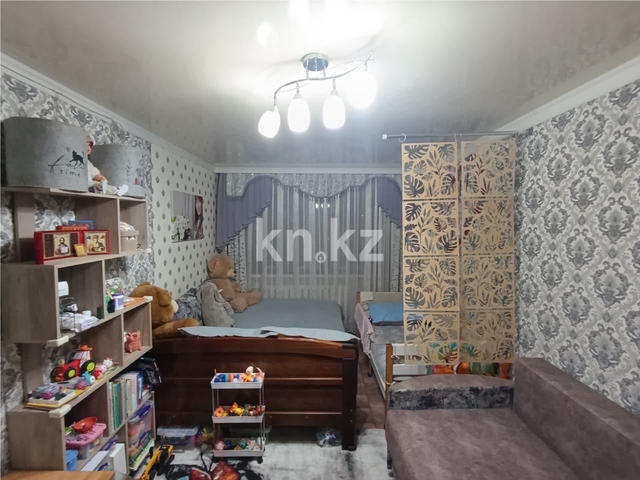 Продажа 2-комнатной квартиры, 44 м², ул. Жекибаева, дом  142 - Продажа квартир в Караганде фото 1 из 8