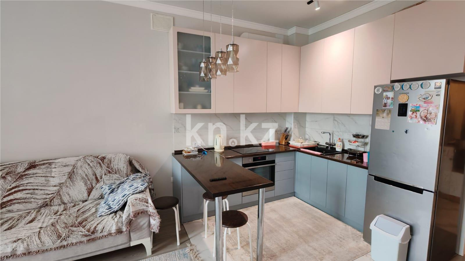 Продажа 3-комнатной квартиры, 59 м², ул. Муканова - Продажа  трехкомнатных квартир в Караганде фото 2 из 20