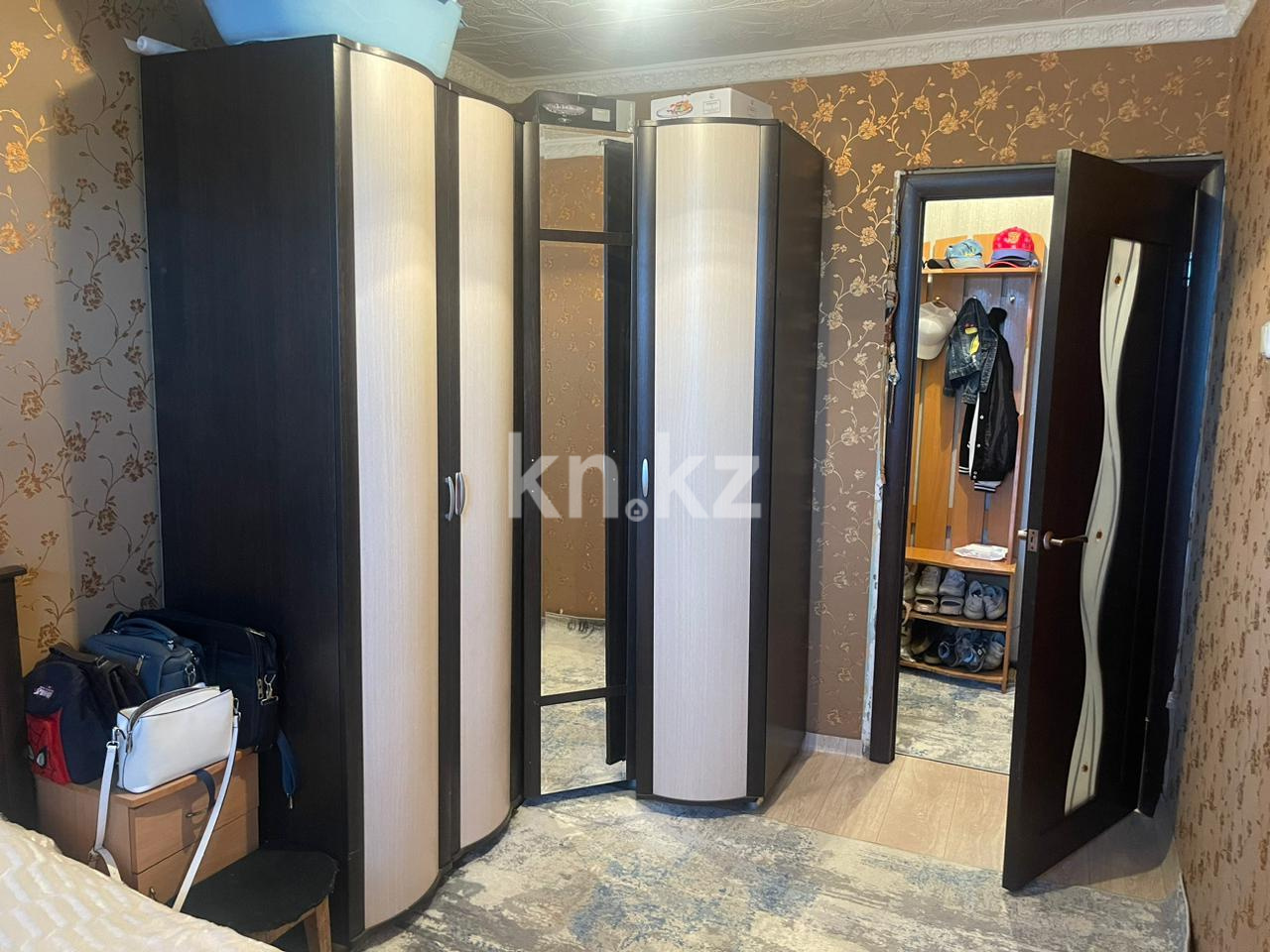 Продажа 4-комнатной квартиры, 61 м², ул. Муканова - Продажа  четырехкомнатных квартир в Караганде фото 4 из 14