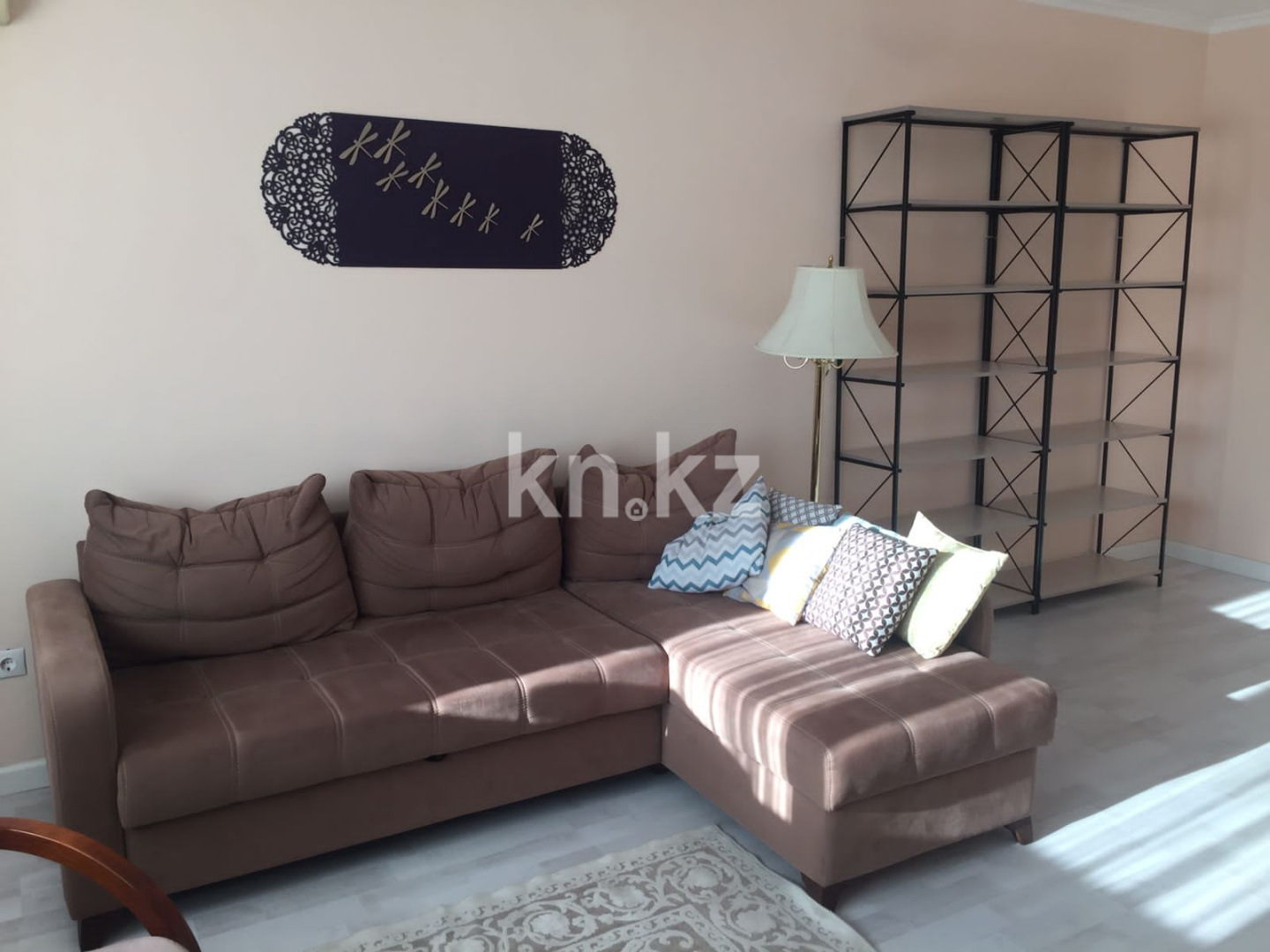 Продажа 3-комнатной квартиры, 95 м², Самал мкр-н, дом  8 - Продажа  трехкомнатных квартир в Астане без посредников с фото фото 1 из 13