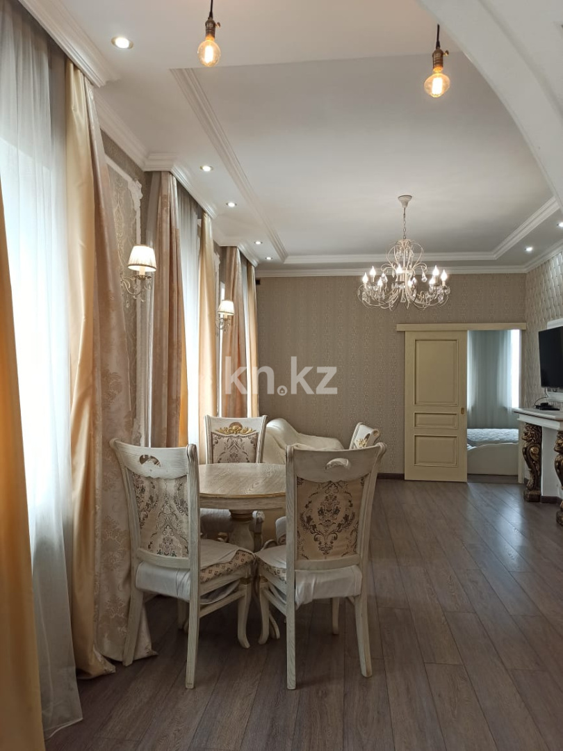 Продажа 2-комнатной квартиры, 60 м², ул. Ержанова, дом  18/6 в Караганде - фото 8