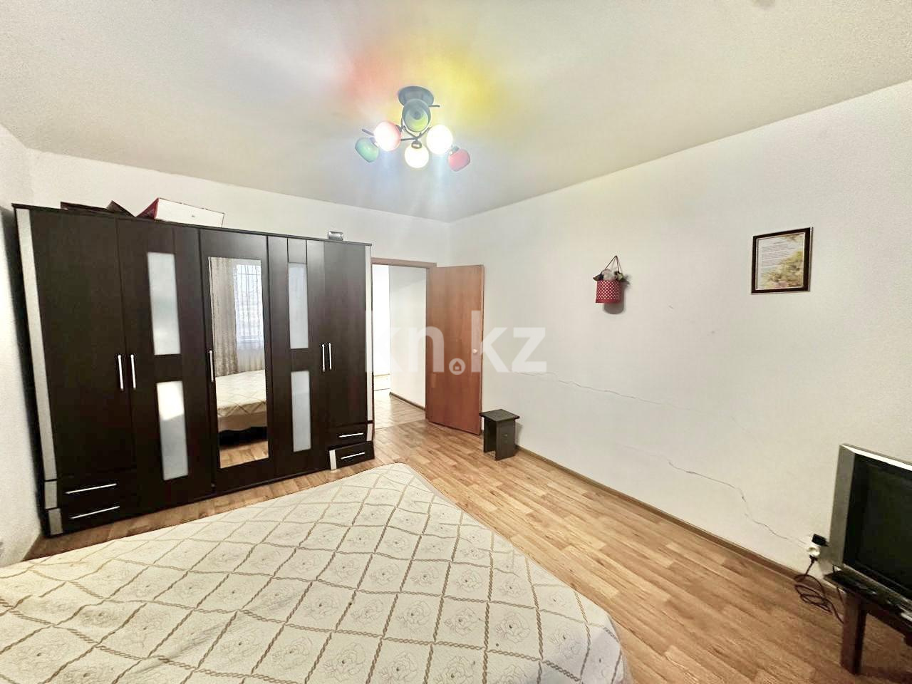 Продажа 3-комнатной квартиры, 94 м², мкр-н Голубые Пруды в Караганде - фото 4