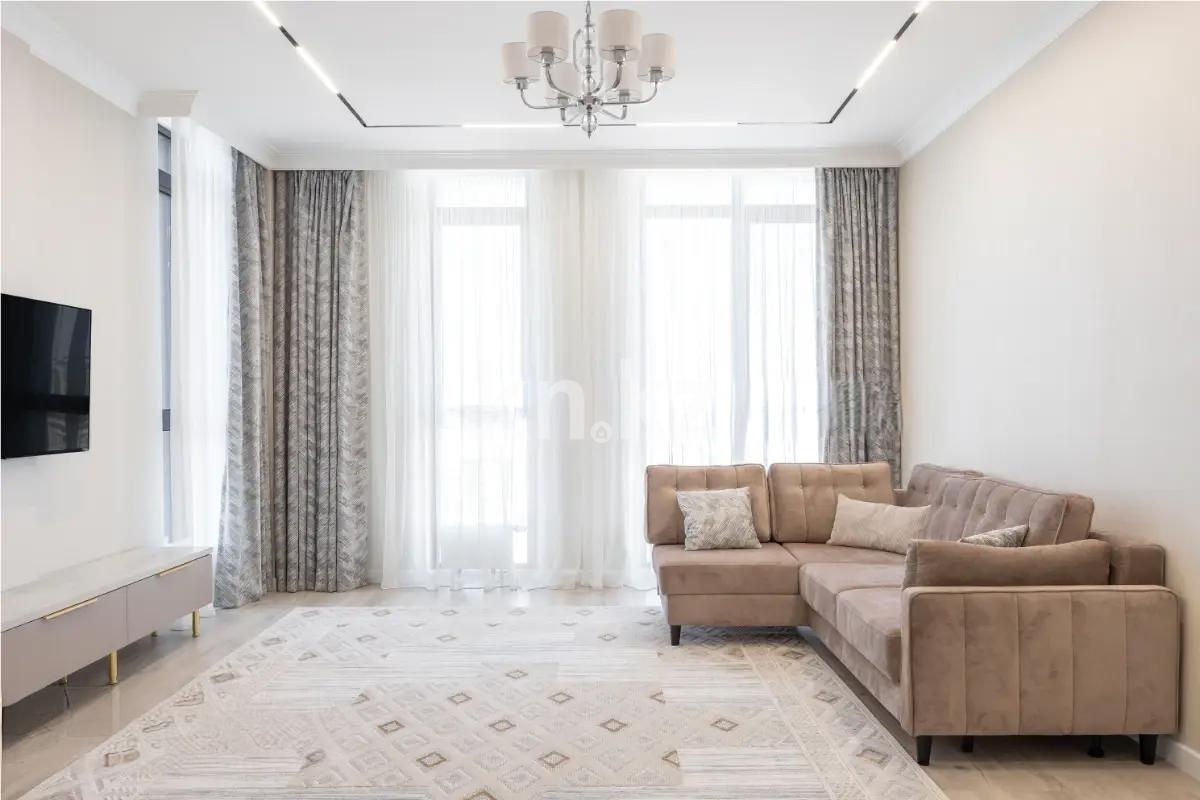 Продажа 2-комнатной квартиры, 80 м² в Астане