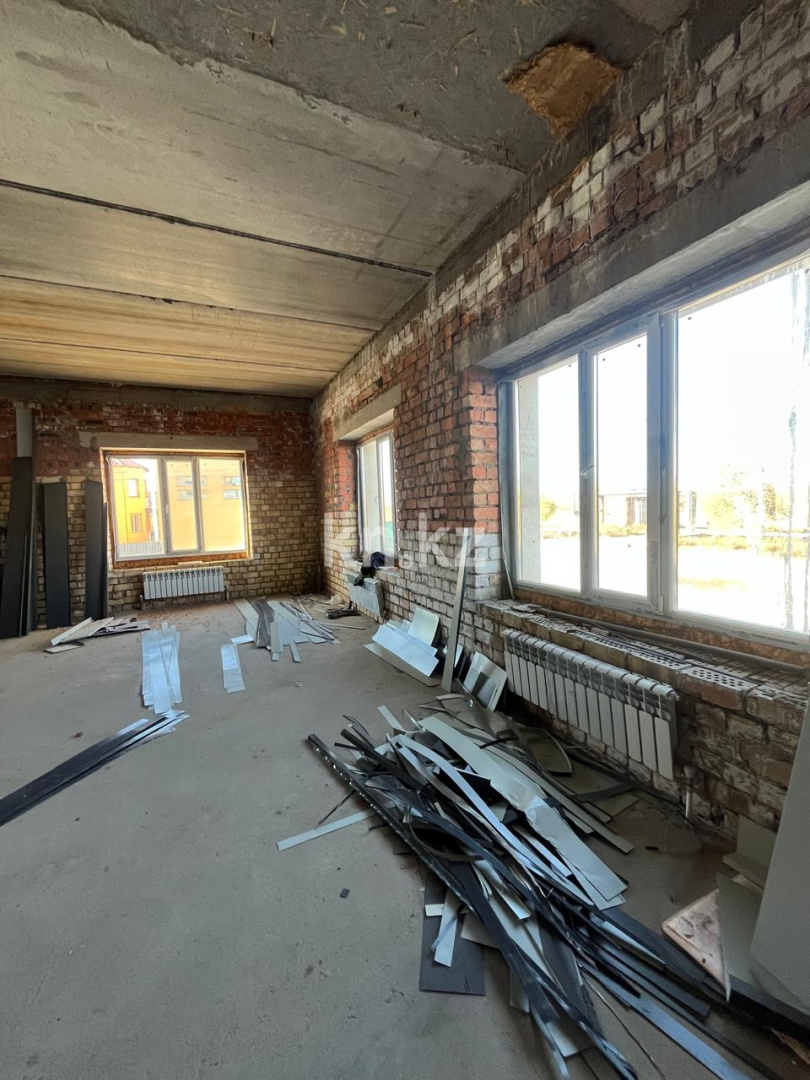 Продажа , 280 м², ул. Кулкыбаева - Продажа офисных и торговых помещений в Караганде фото 9 из 9