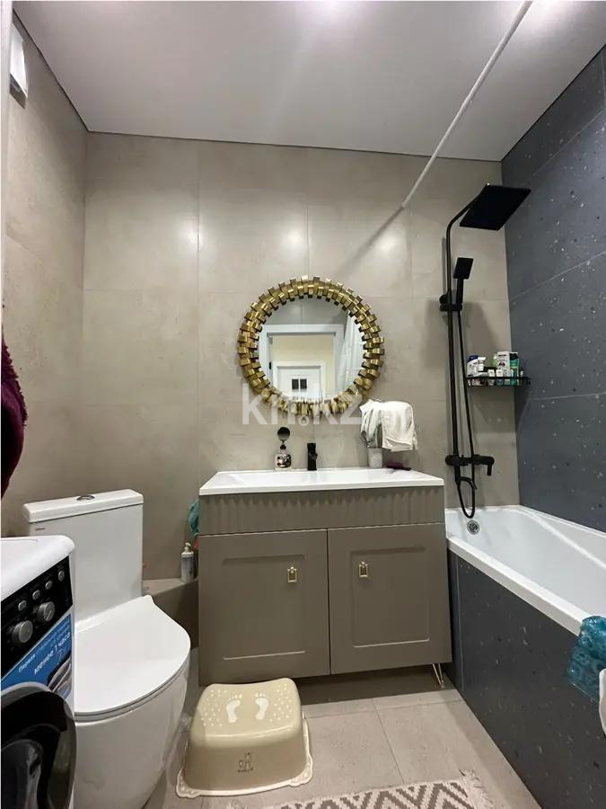 Продажа 3-комнатной квартиры, 71 м², ул. Толе би, дом  285/8 в Алматы - фото 5