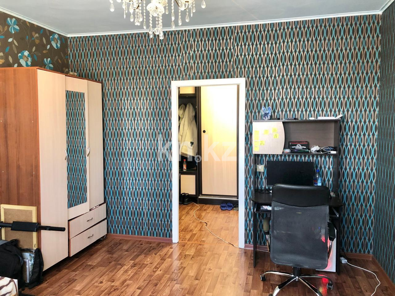 Продажа 3-комнатной квартиры, 80 м², ул. Сарыарка, дом  31 в Караганде - фото 8