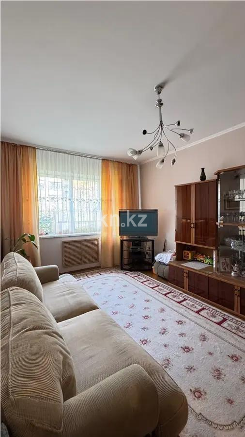 Продажа 10-комнатной квартиры, 54 м², ул. Брусиловского, дом  64 - Продажа  пятикомнатных квартир в Алматы без посредников фото 1 из 4