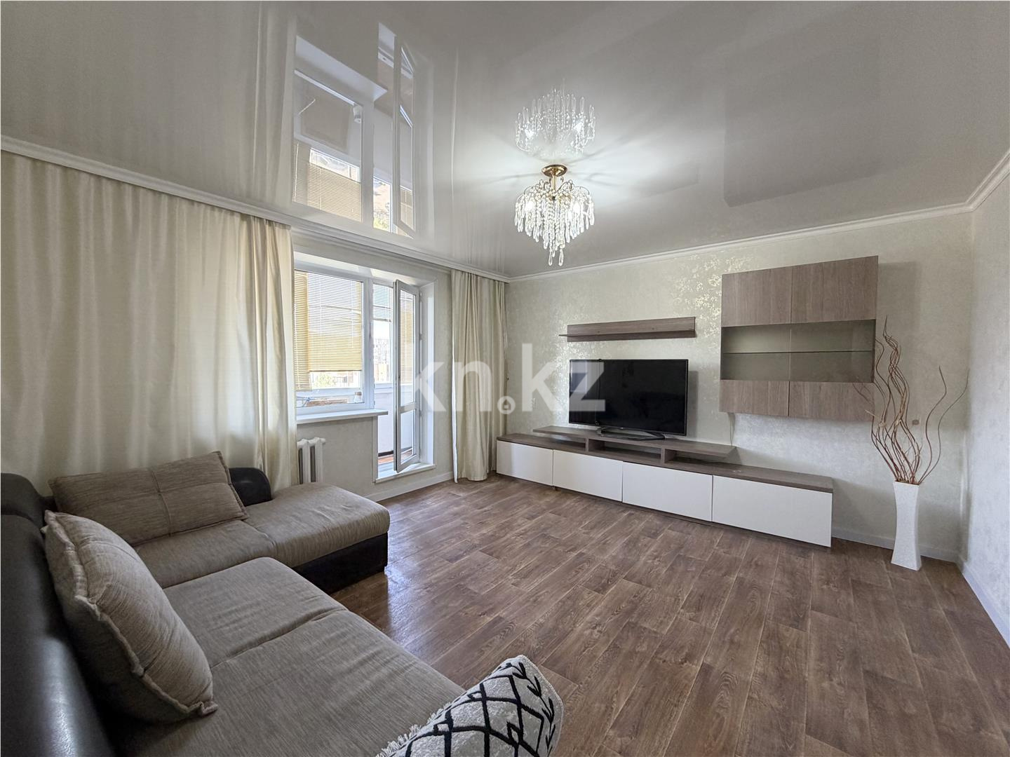 Продажа 3-комнатной квартиры, 64 м² - Продажа трехкомнатных квартир на Юго-Востоке Караганды - страница 13 фото 1 из 15