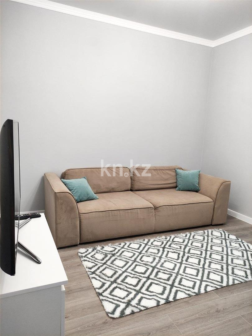 Продажа 2-комнатной квартиры, 54 м², ул. Дюсембекова - Продажа  двухкомнатных квартир в Караганде фото 1 из 12