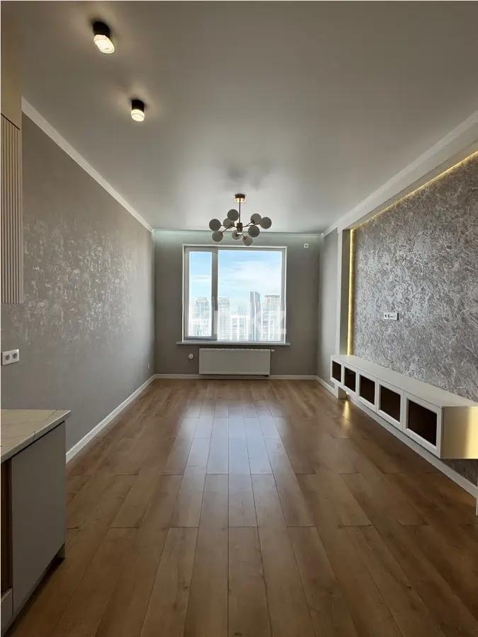 Продажа 2-комнатной квартиры, 56 м², ул. Байтурсынова, дом  8 - Продажа  двухкомнатных квартир в Астане без посредников с фото фото 1 из 6