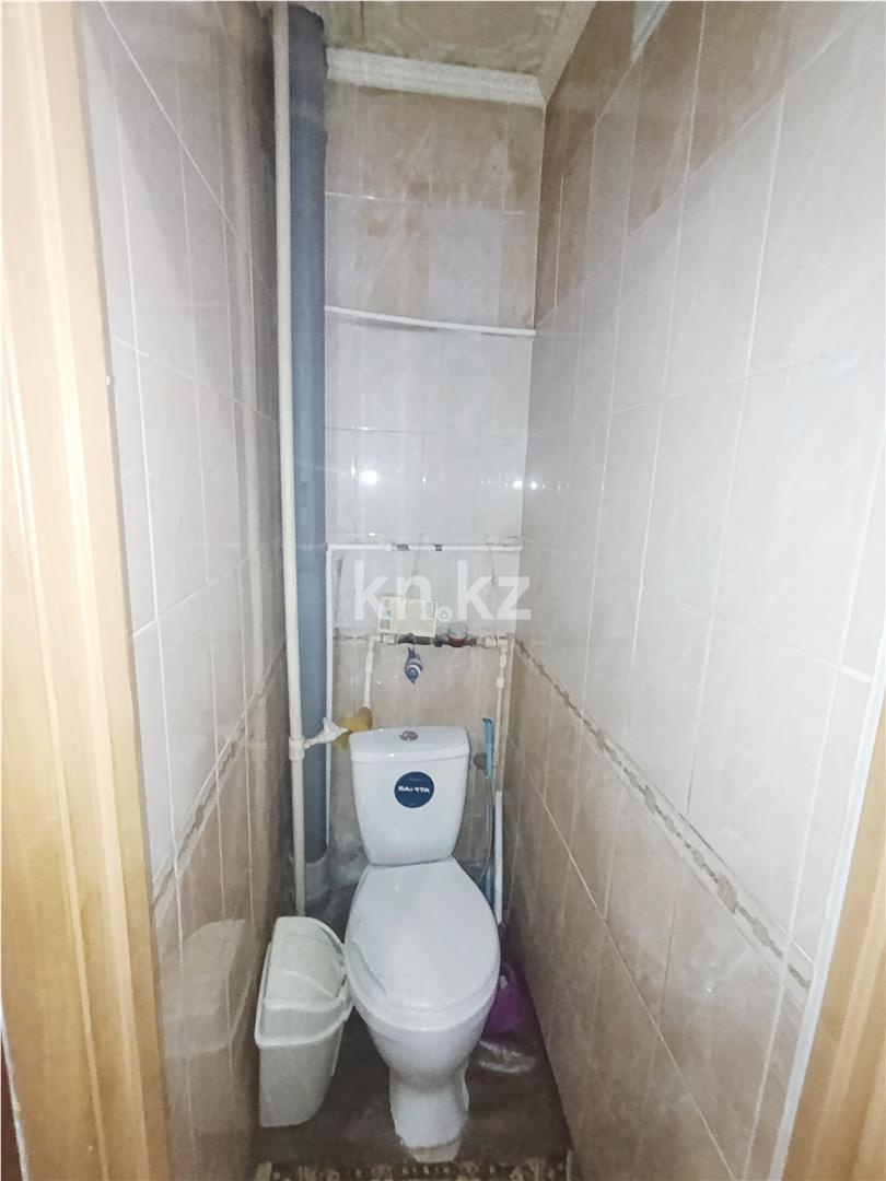 Продажа 3-комнатной квартиры, 48 м², мкр-н 15, дом  35 в Караганде - фото 5