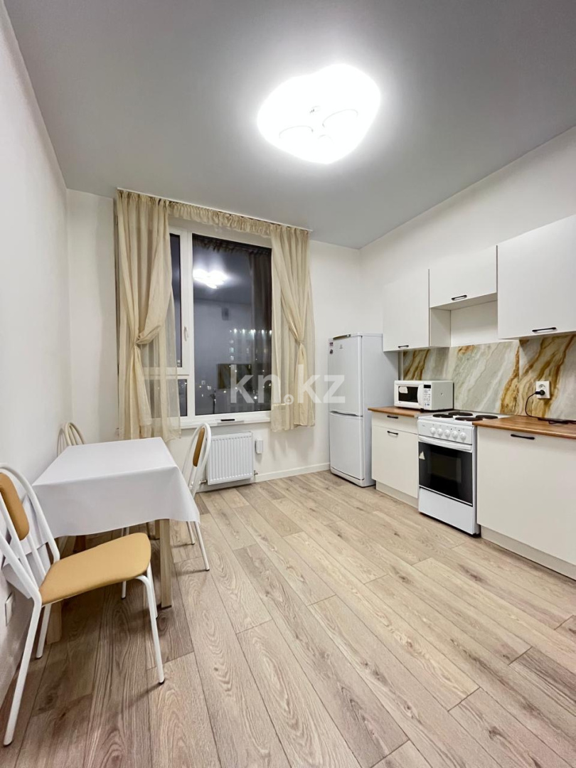 Аренда 1-комнатной квартиры, 40 м² - Аренда квартир помесячно в Казахстане - страница 6 фото 2 из 8