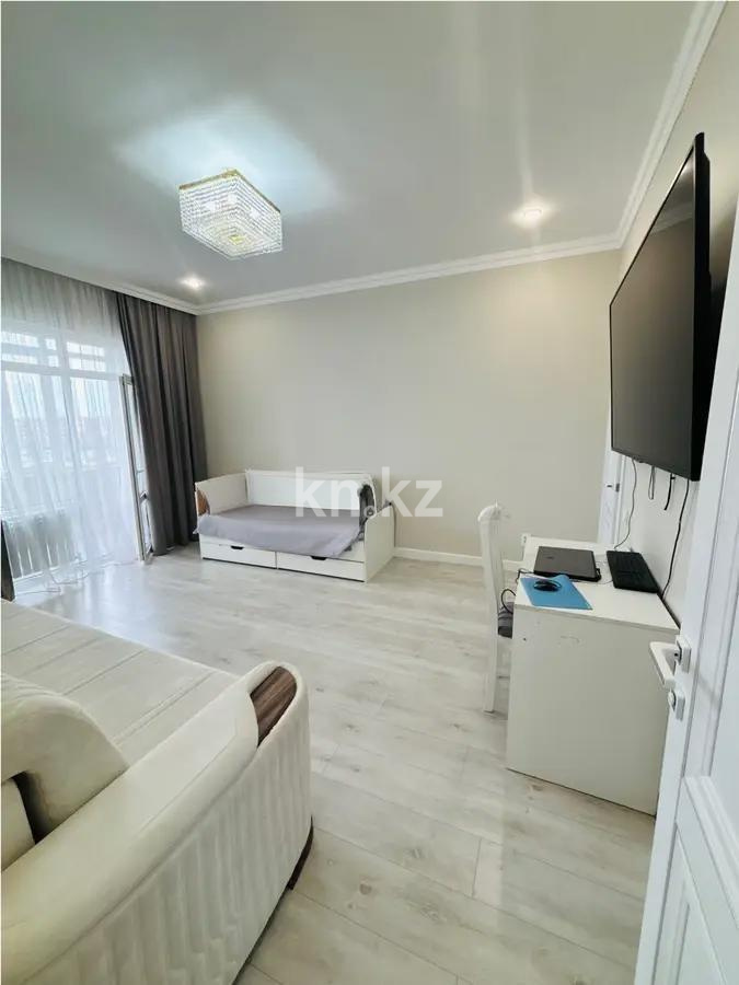 Продажа 3-комнатной квартиры, 95 м², ул. Муканова, дом  1/9 - Продажа  трехкомнатных квартир в новостройках Караганды без посредников фото 1 из 6