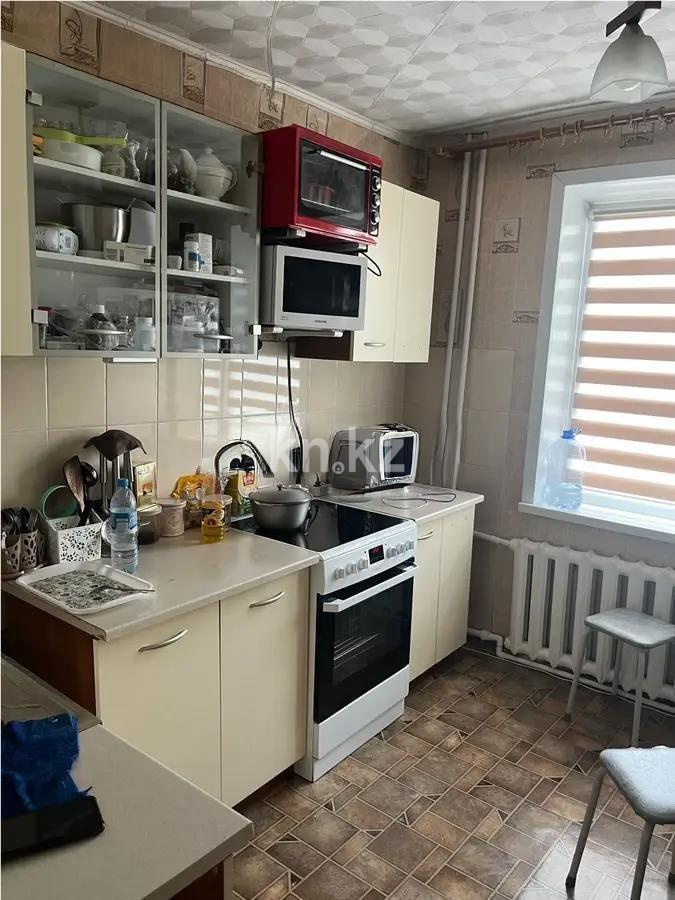 Продажа 3-комнатной квартиры, 64 м², мкр-н Степной-4, дом  11 - Продажа  трехкомнатных квартир в Караганде без посредников фото 1 из 5