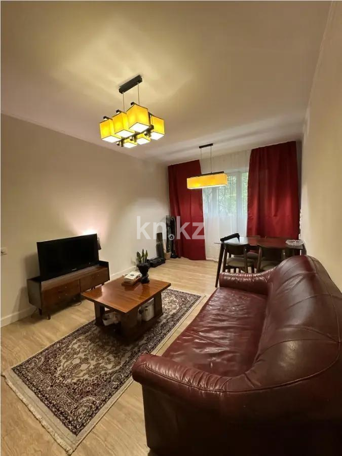 Продажа 5-комнатной квартиры, 107 м², мкр-н 6, дом  13 - Продажа  пятикомнатных квартир в Алматы фото 1 из 3