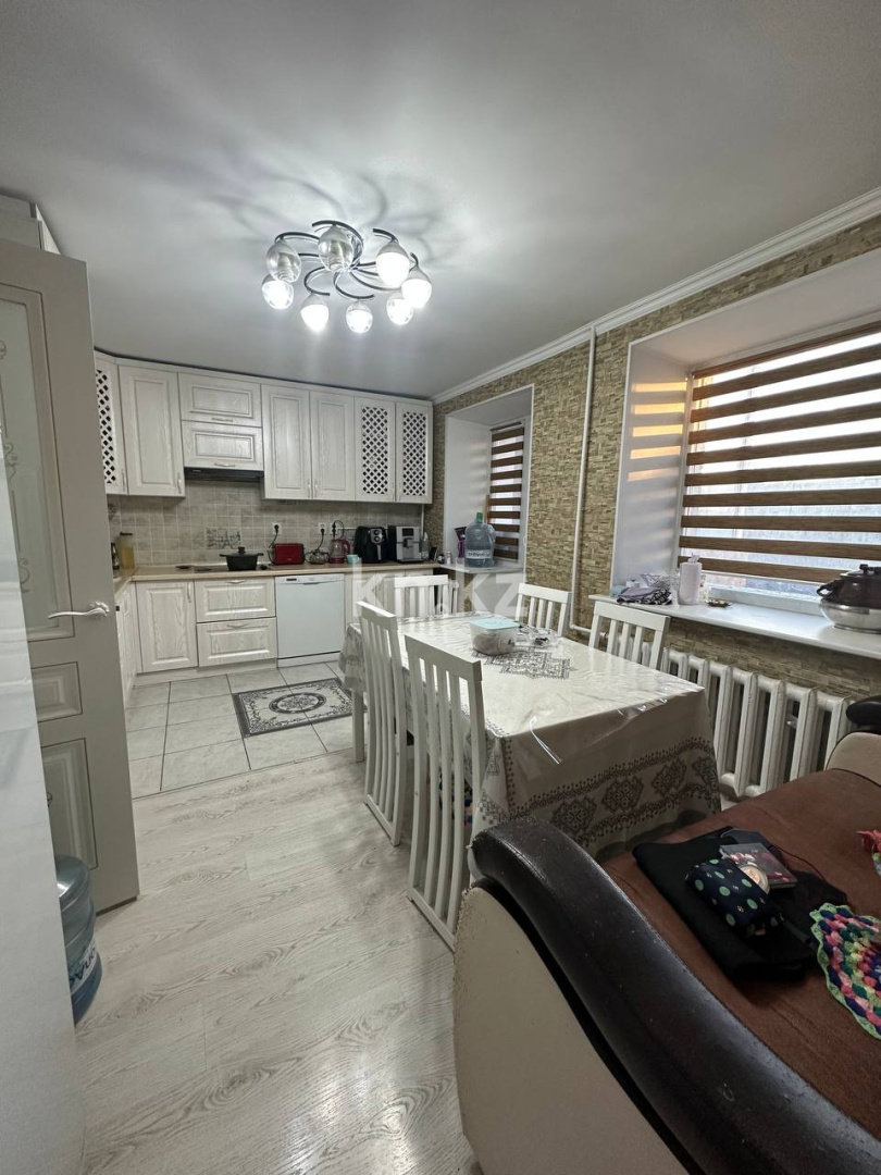 Продажа 4-комнатной квартиры, 120 м² - Продажа  четырехкомнатных квартир в Караганде фото 2 из 12