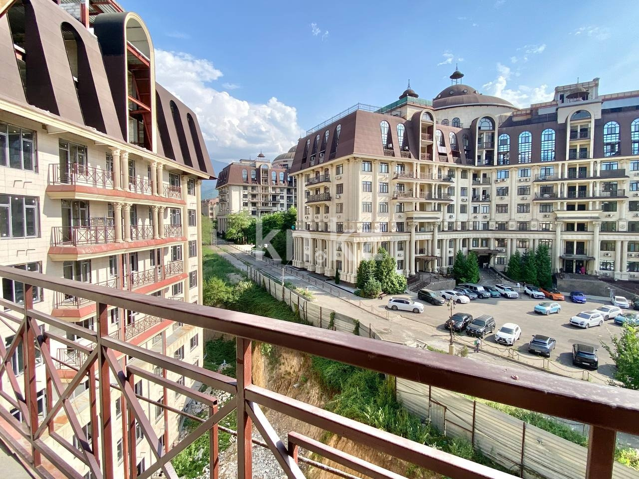 Продажа 2-комнатной квартиры, 50 м² в Алматы