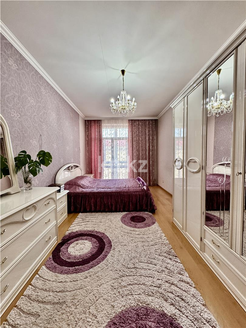 Продажа 3-комнатной квартиры, 132 м², ул. Абая, дом  5 - Продажа квартир в Караганде фото 15 из 38