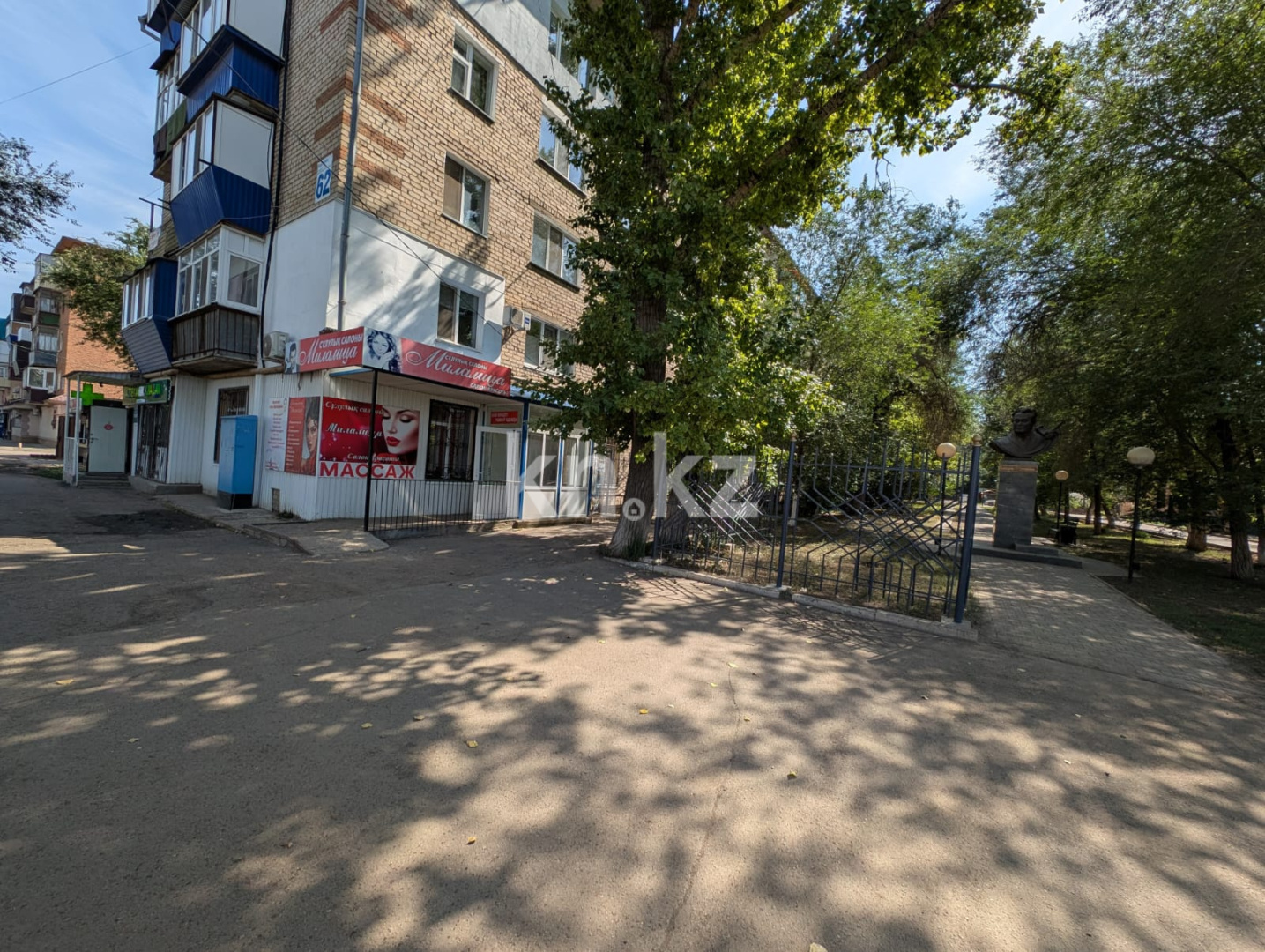 Продажа , 111.4 м², ул. Карбышева, дом  62 - Продажа жилой и коммерческой недвижимости в Уральске фото 35 из 37