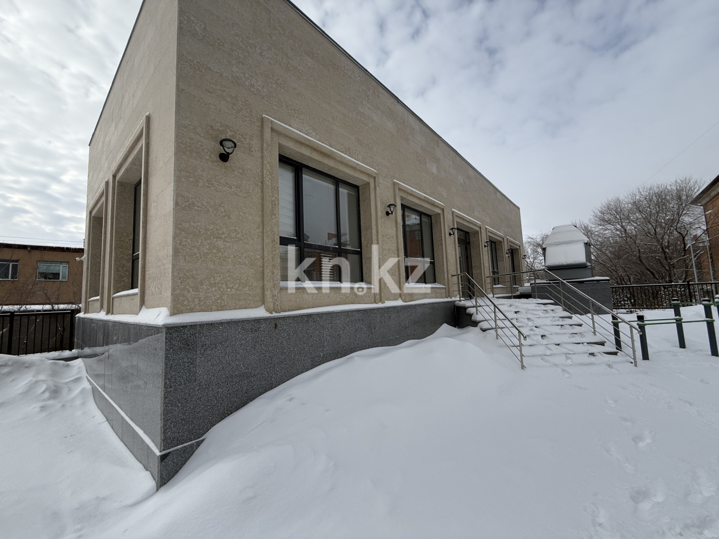 Продажа 4-комнатной квартиры, 110 м² - Продажа четырехкомнатных квартир в Казахстане - страница 3 фото 30 из 36