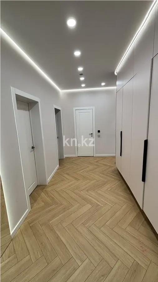 Продажа 3-комнатной квартиры, 70.3 м² в Алматы - фото 2