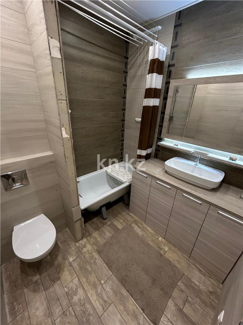 Продажа 2-комнатной квартиры, 65 м², ул. Алиханова, дом  37/4 - Продажа квартир в Караганде фото 10 из 32