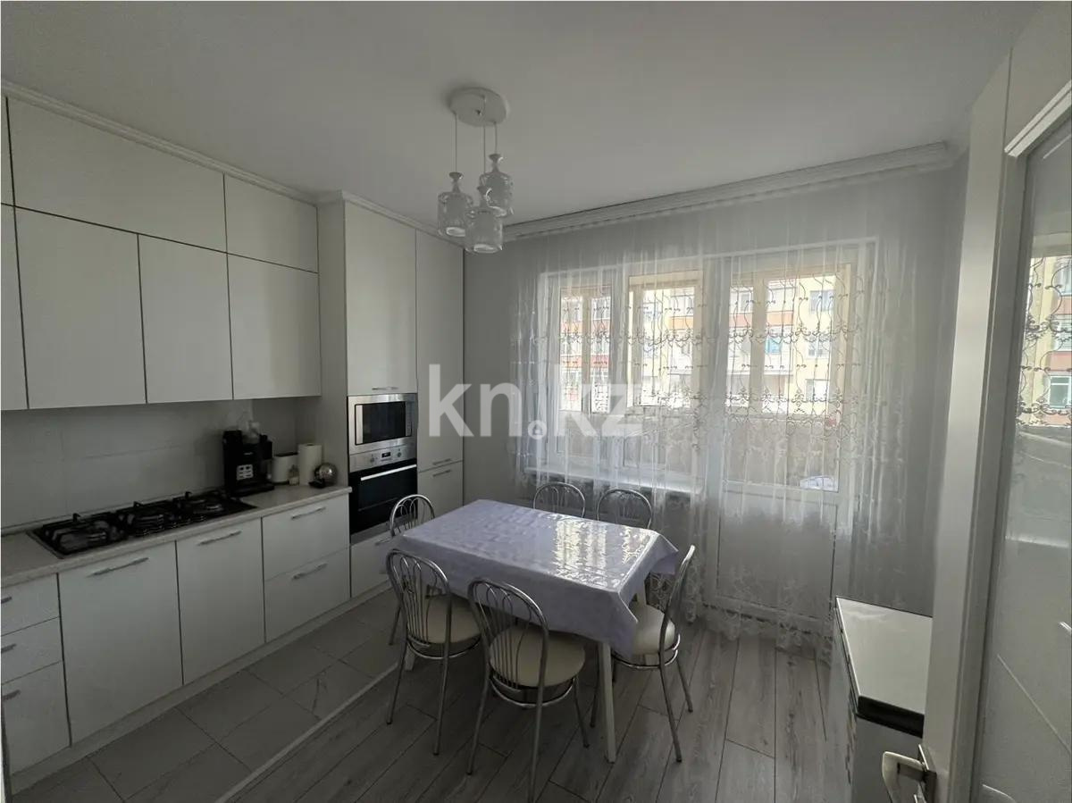 Продажа 2-комнатной квартиры, 76.3 м², мкр-н Аксай-4, дом  121 в Алматы - фото 3