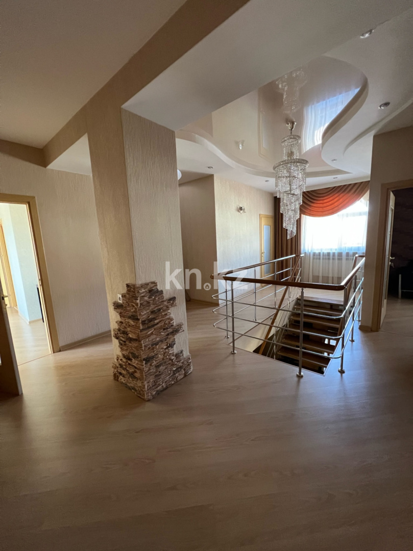 Продажа 7-комнатного дома, 474 м², ул. Комиссарова - Продажа домов и коттеджей в Караганде без посредников фото 16 из 40