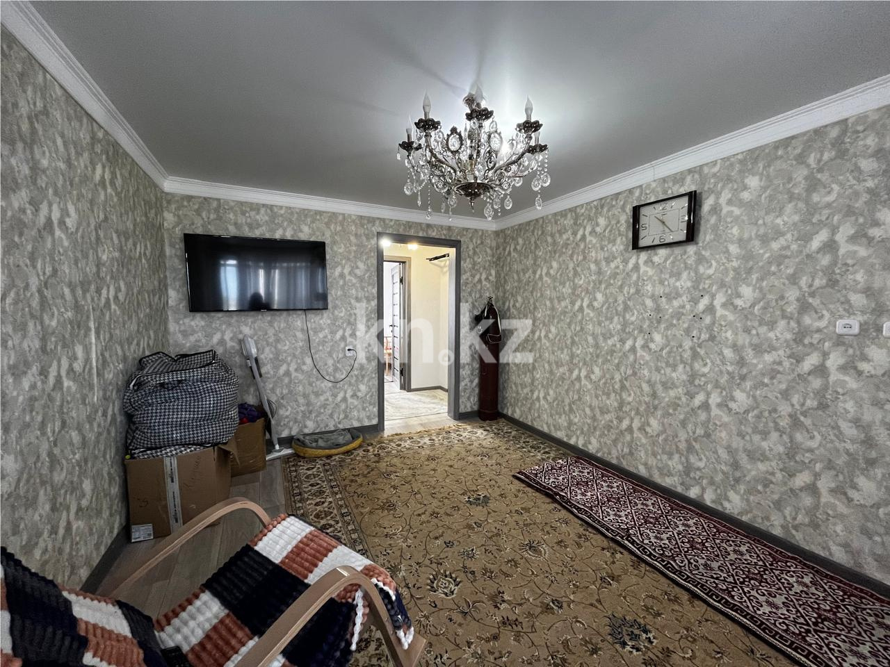 Продажа 3-комнатной квартиры, 63 м² - Продажа трехкомнатных квартир в Майкудуке Караганды - страница 12 фото 2 из 15