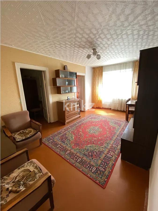 Продажа 4-комнатной квартиры, 61 м², мкр-н 22, дом  17 - Продажа  четырехкомнатных квартир в Караганде без посредников фото 1 из 9