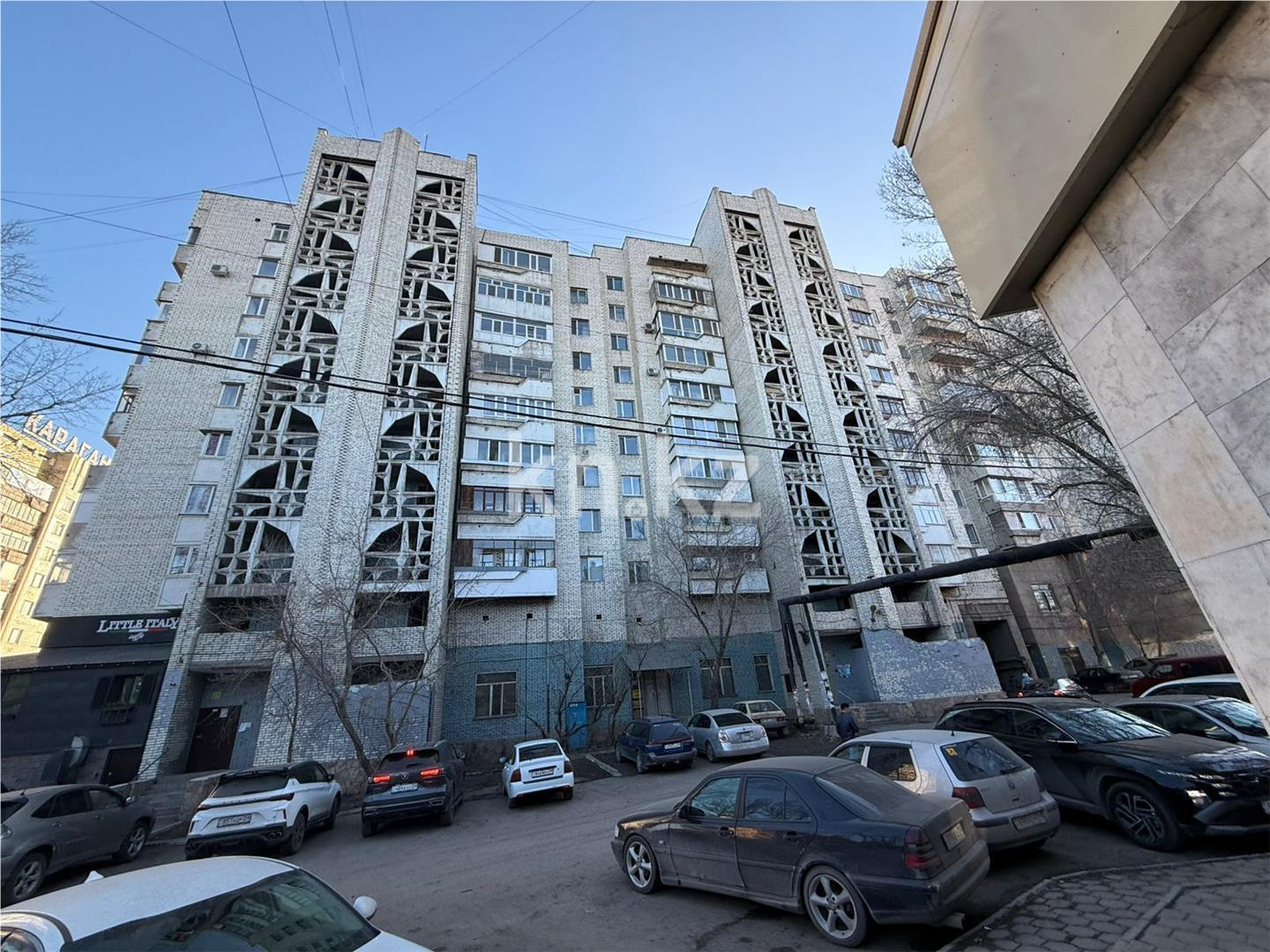 Продажа 1-комнатной квартиры, 38 м² в Караганде