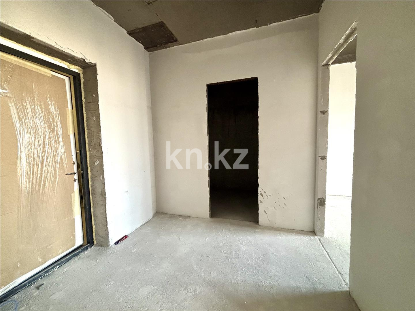 Продажа 3-комнатной квартиры, 61 м², пр. Республики - Продажа трехкомнатных квартир в Караганде на Юго-Востоке фото 1 из 12
