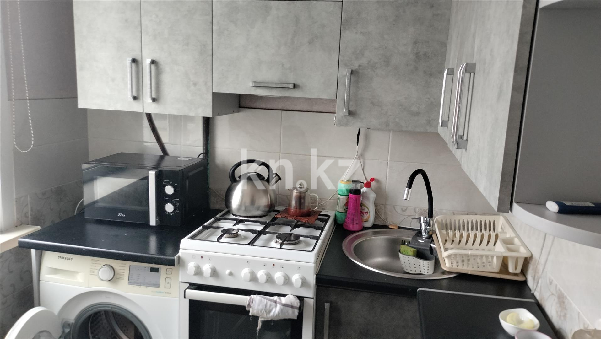 Продажа 3-комнатной квартиры, 63 м², мкр-н 15 - Продажа квартир в Караганде фото 6 из 8