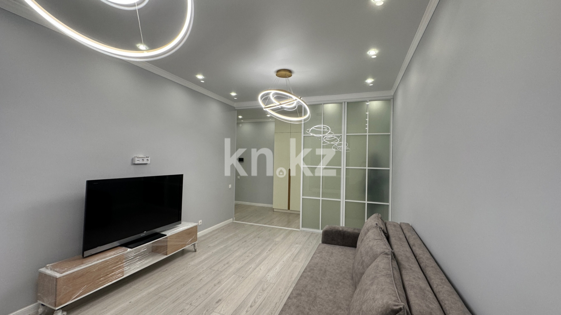 Аренда 2-комнатной квартиры, 73.5 м², ул. Радостовца, дом  333а - ул. Ескараева - Аренда квартир помесячно в Алматы с фото фото 9 из 15