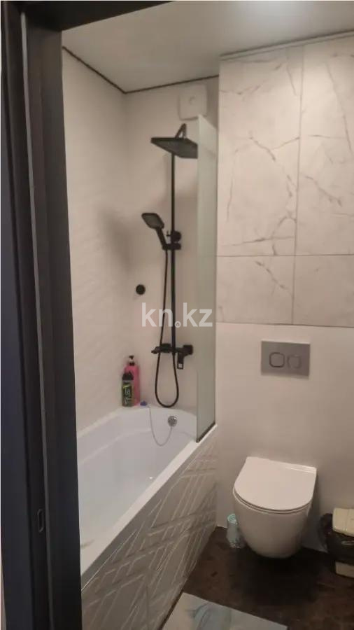 Продажа 1-комнатной квартиры, 40 м², ул. Дюсембекова, дом  53а в Караганде - фото 3