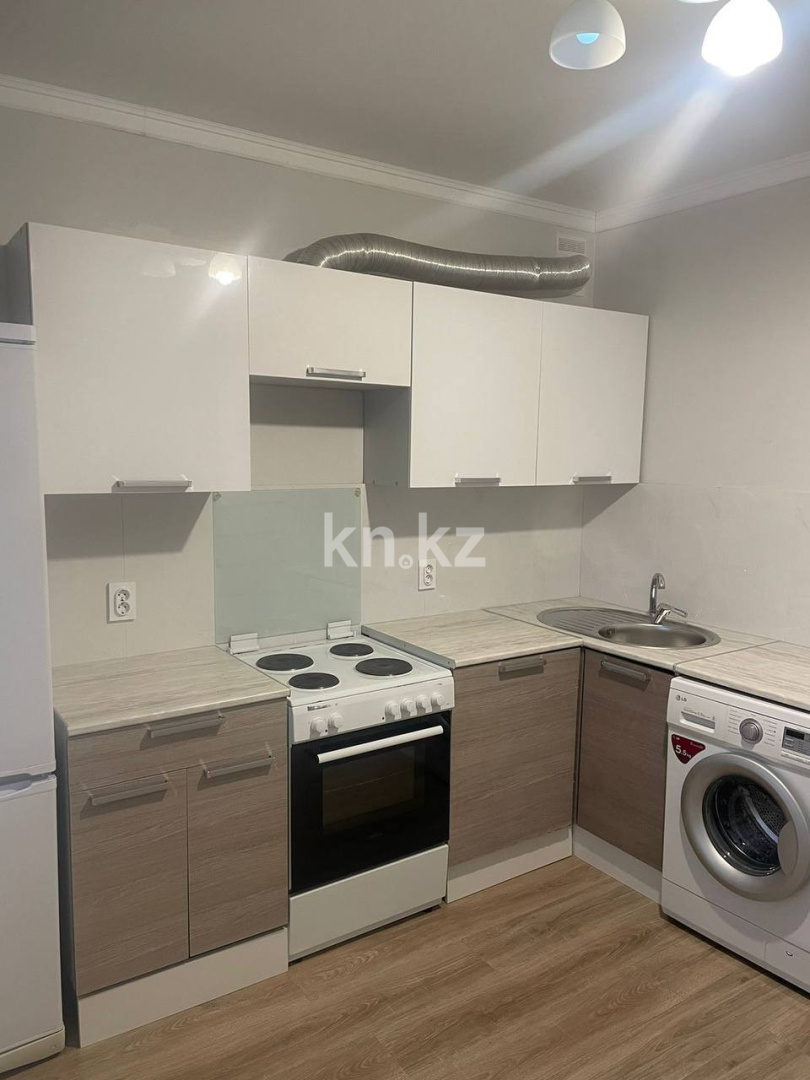 Аренда 1-комнатной квартиры, 48 м², ул. Е-767, дом  11 - пр. Улы Дала - Аренда квартир помесячно в Казахстане фото 1 из 10