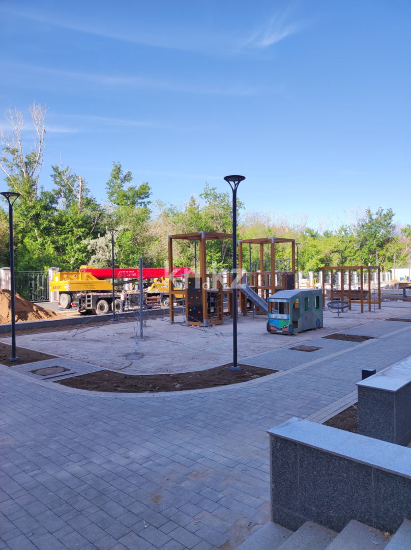 Продажа 2-комнатной квартиры, 91.5 м², ул. Аманжолова, дом  100 - Продажа квартир в Караганде с фото фото 3 из 7