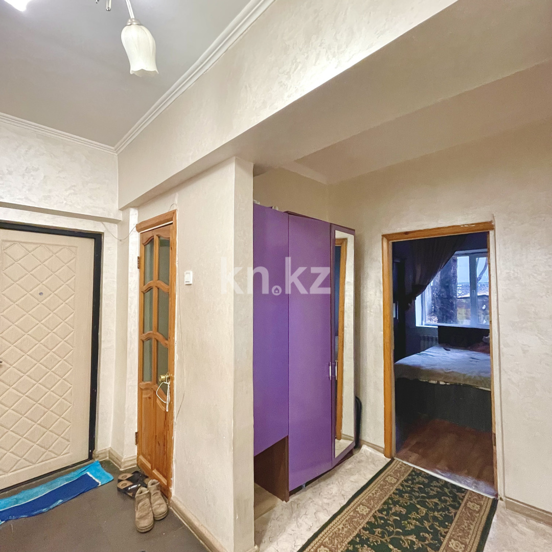 Продажа 3-комнатной квартиры, 70 м², пр. Райымбека в Алматы - фото 4